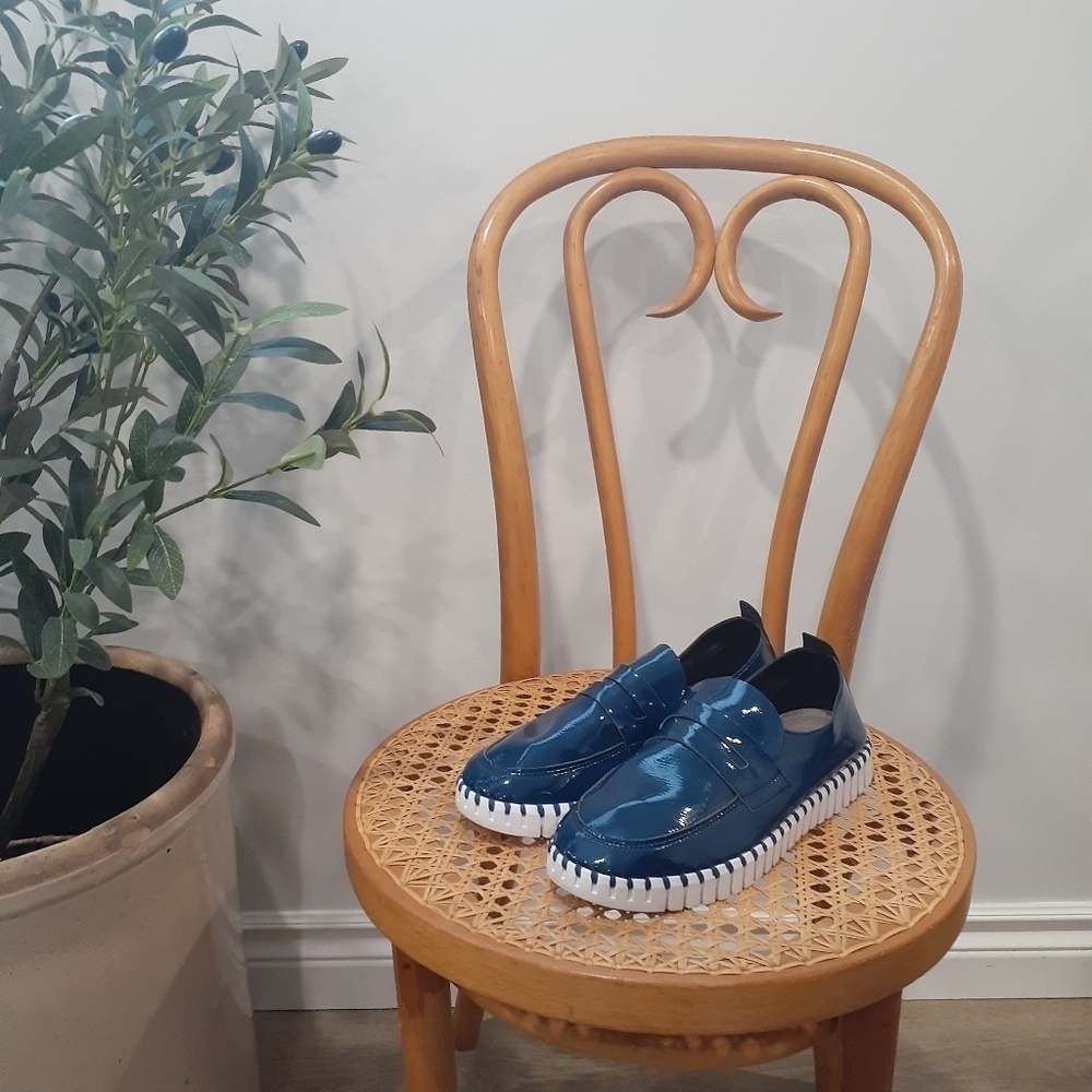 Ilse Jacobsen Hornbaek Tulip Patent  Loafer Casual Flat in Blue Web